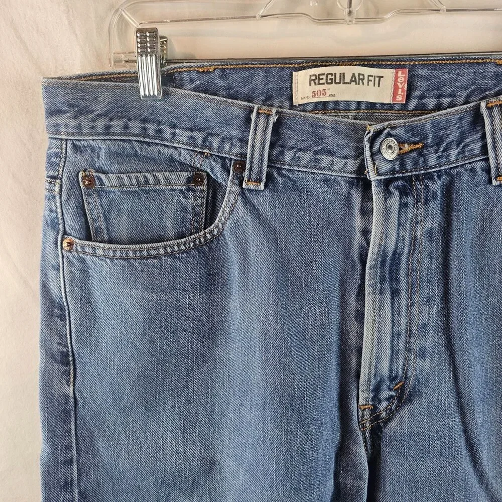 Levi's 505 Jeans Mens 38x30 Blue Medium Wash Straight Leg Denim Regular Fit